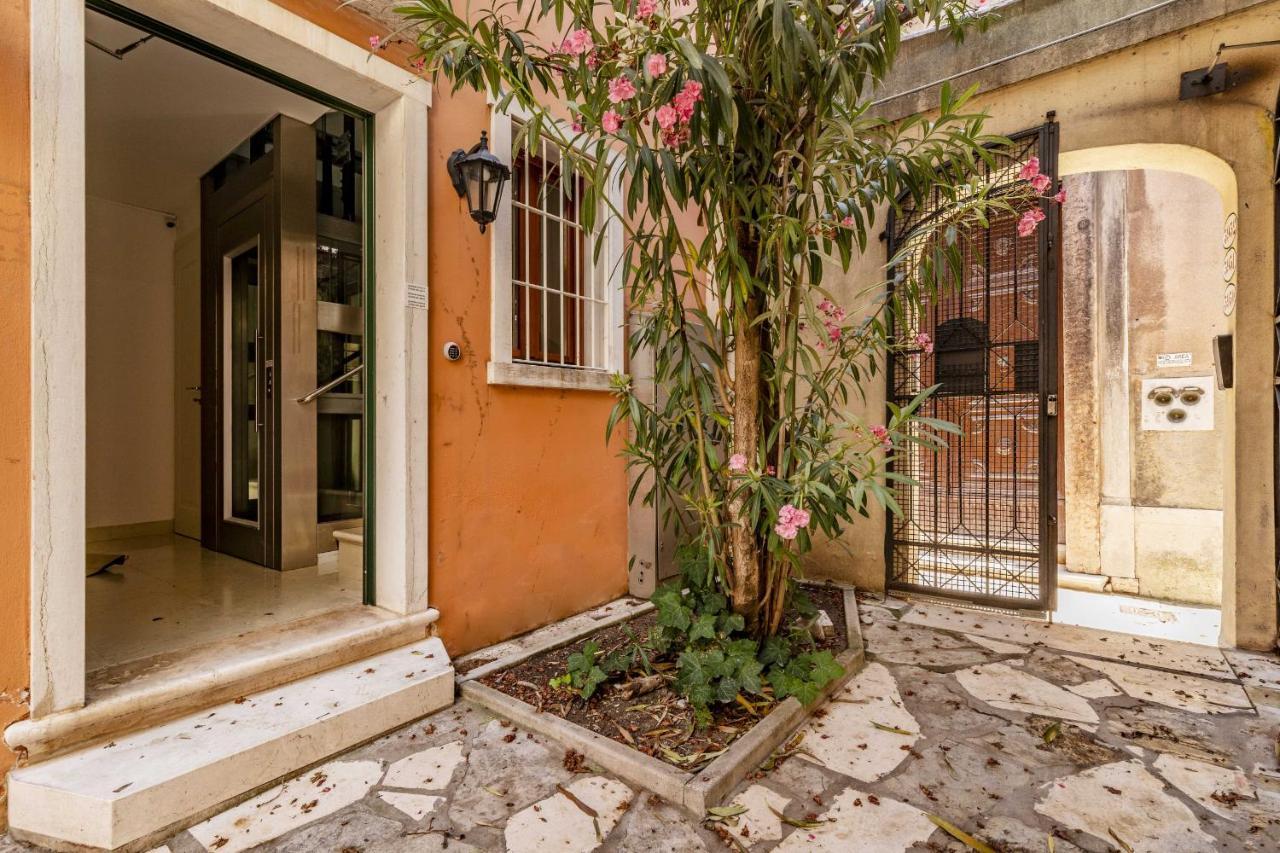 Ca' San Carlo Residence By Wonderful Italy Veneţia Exterior foto